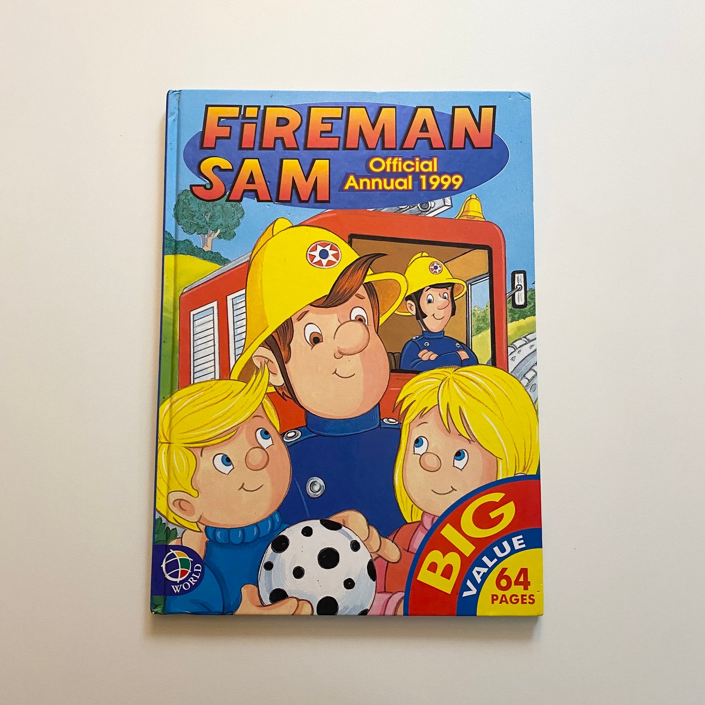 Vintage 1999 fireman Sam a4 annual book ( has a few light pencil drawing)