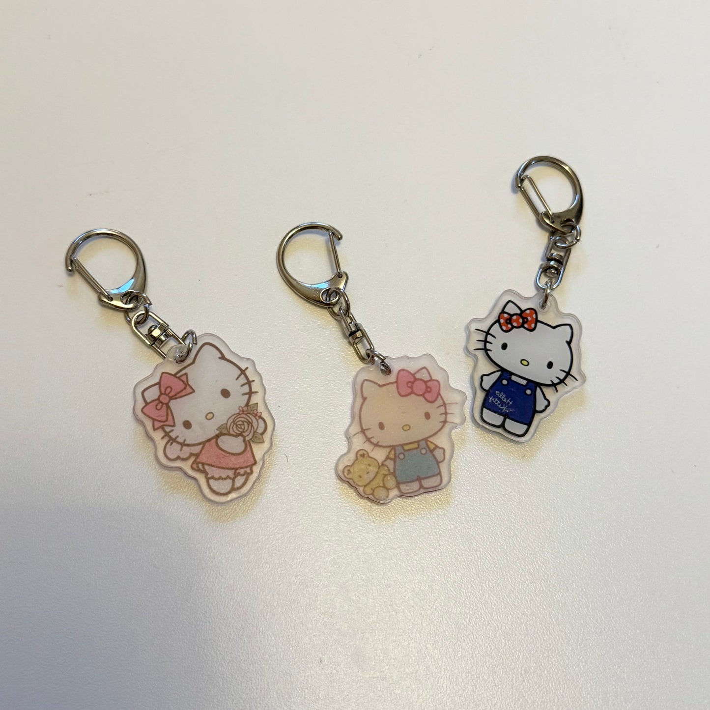 Set of 3 hello kitty keyrings. As seen.