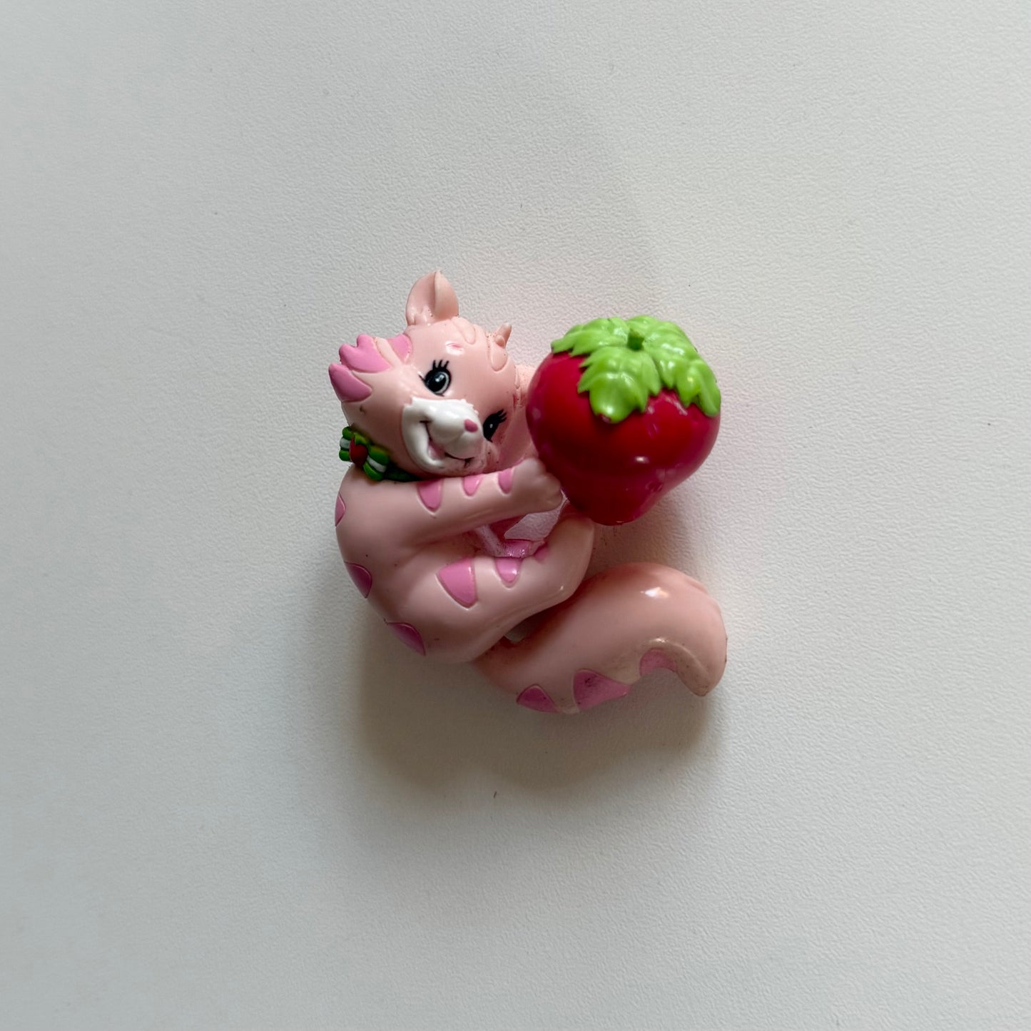Vintage 2003 strawberry shortcake cat figure.