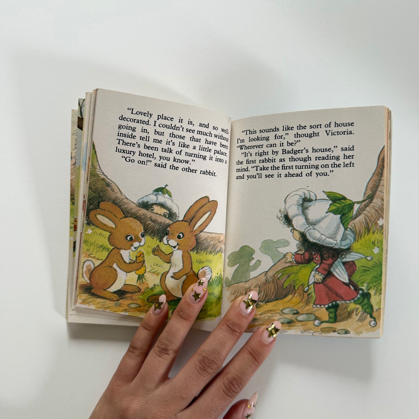 Vintage 1982 small Victoria plum book. Rip on the front