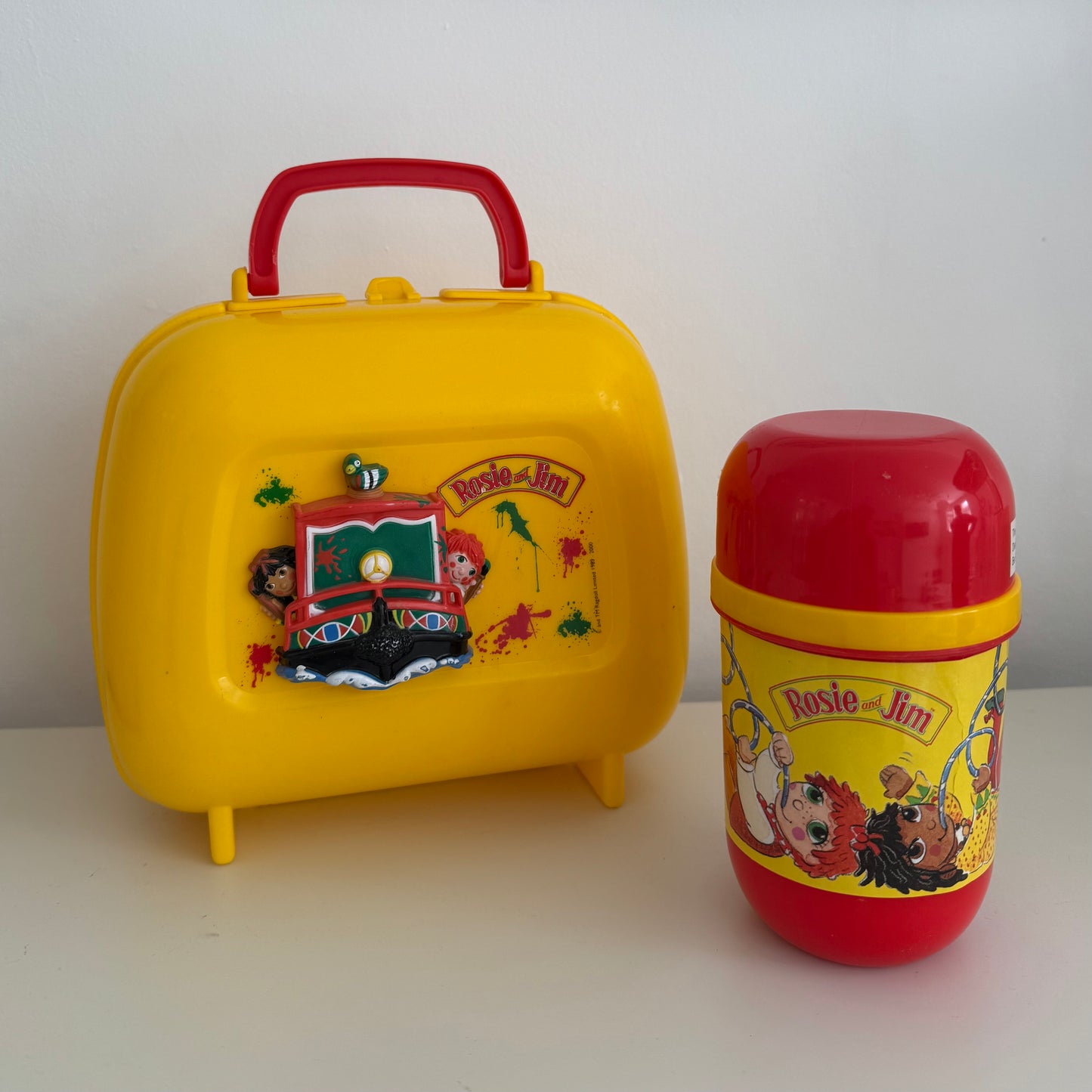 Vintage ICONIC 2000 Ragdoll Rosie and Jim lunchbox & flask.