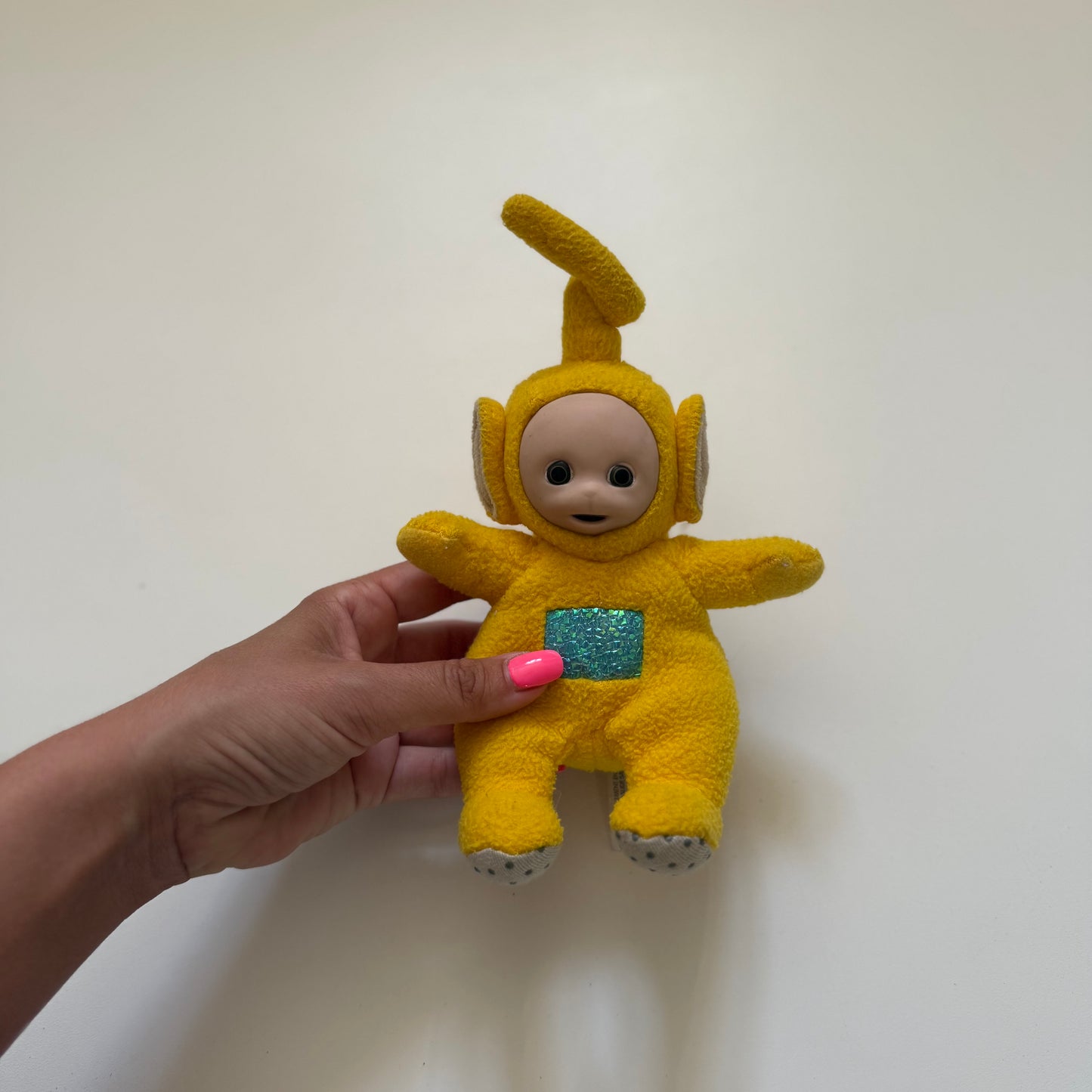 Vintage 1996 Laa laa the Teletubbies plush doll. Small size