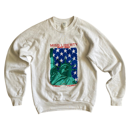 Vintage miss liberty New York sweatshirt in size small ~ white with statue liberty print.