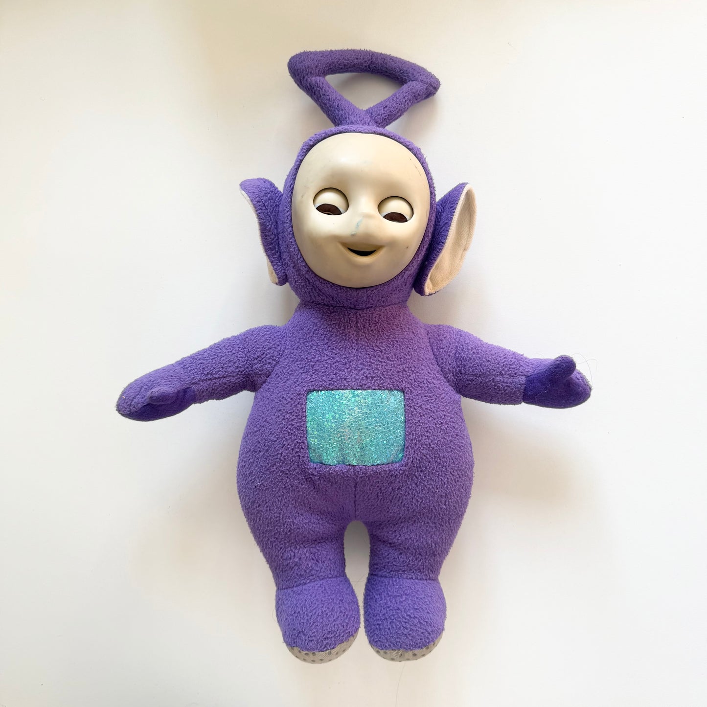 Vintage 1996 tinky winky Teletubbies plush toy.