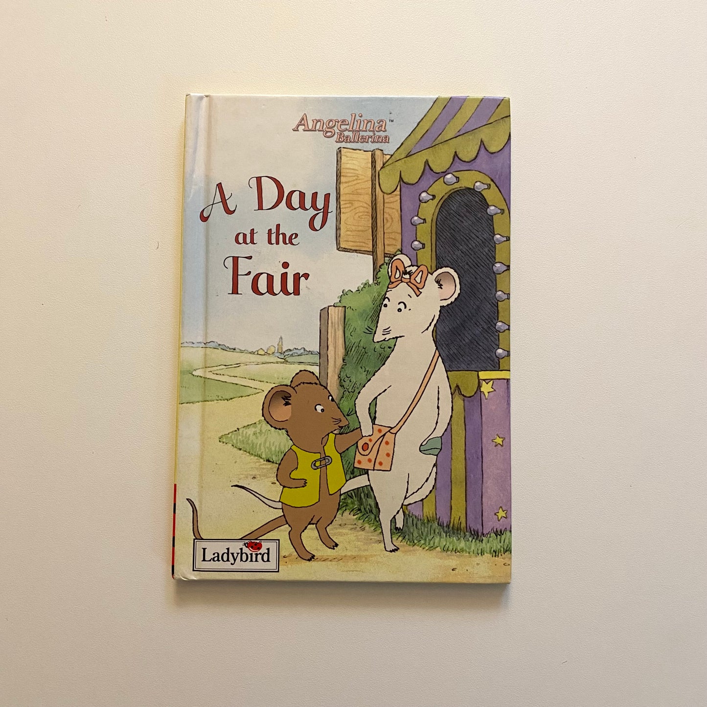 Vintage 2002 Angelina ballerina book