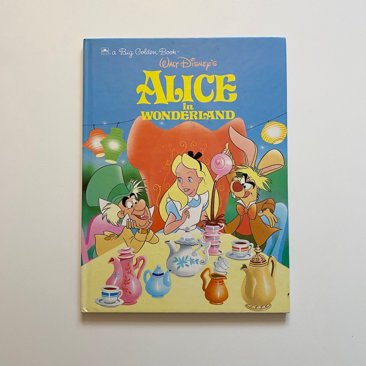 Vintage a4 1991 Disney Alice in wonderland book