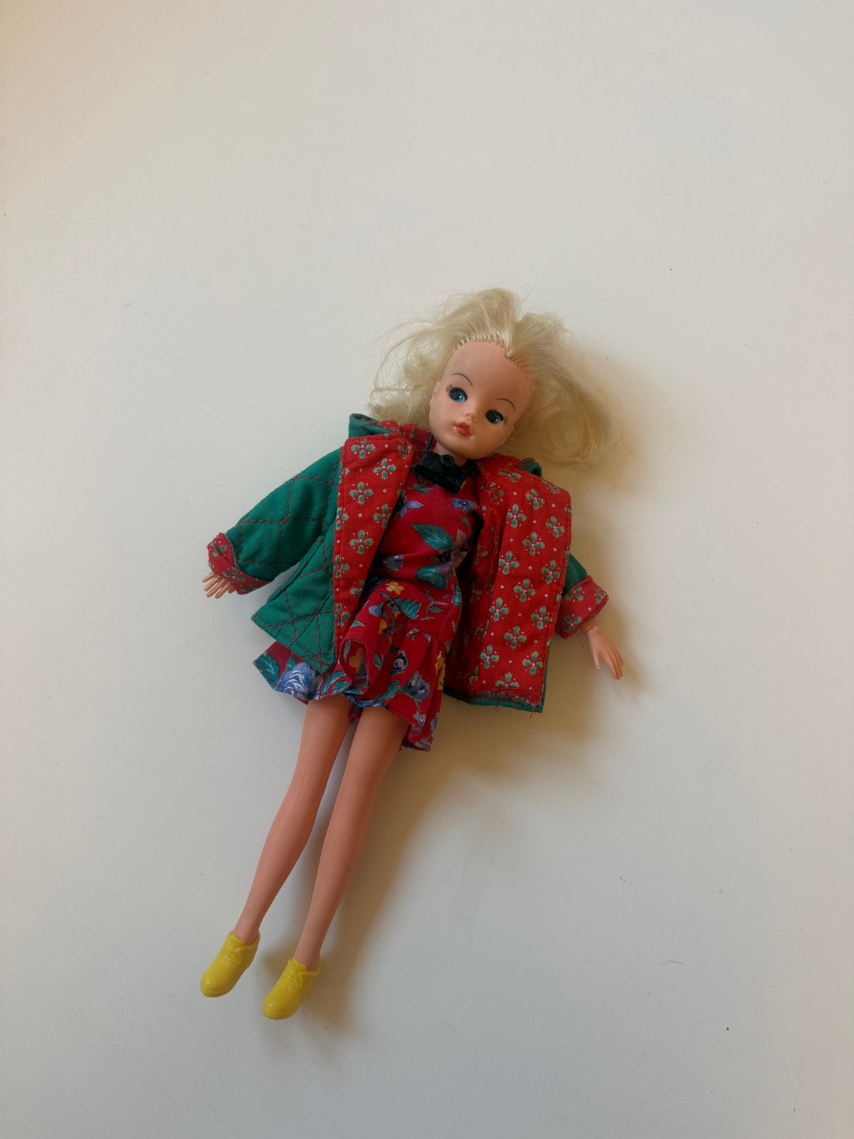 Vintage 1970s vintage Sindy doll.