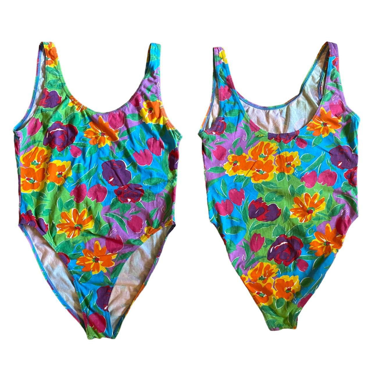 Vibrant early 90s floral Lycra swimsuit with low back 

Size M/10