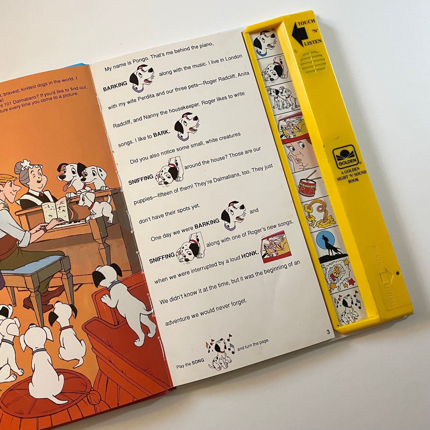 Vintage 1991 101 dalmations sound book. Needs new batteries