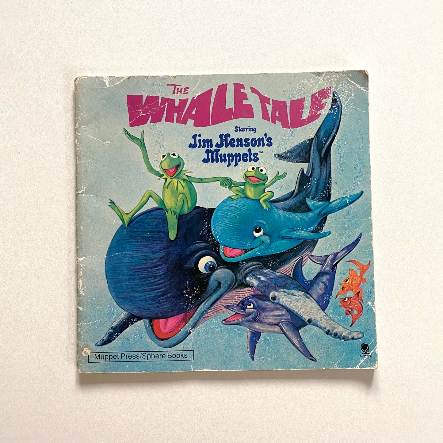 Vintage 1981 muppets book. Condition good other than front cover.