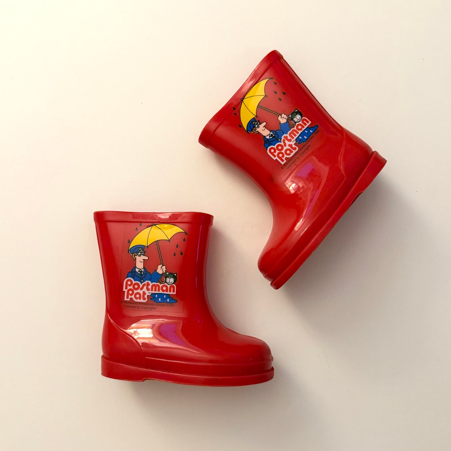 Vintage clarks 1996 postman pat welly boots. Size 4/20