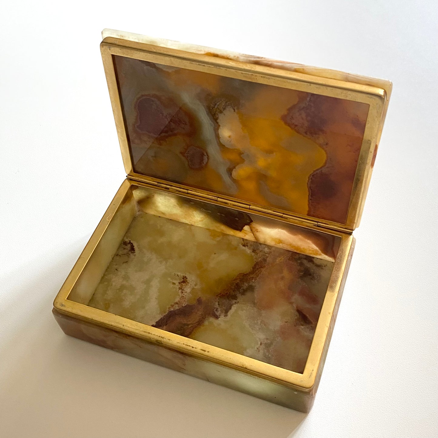 Vintage onyx marble jewellery box / tin