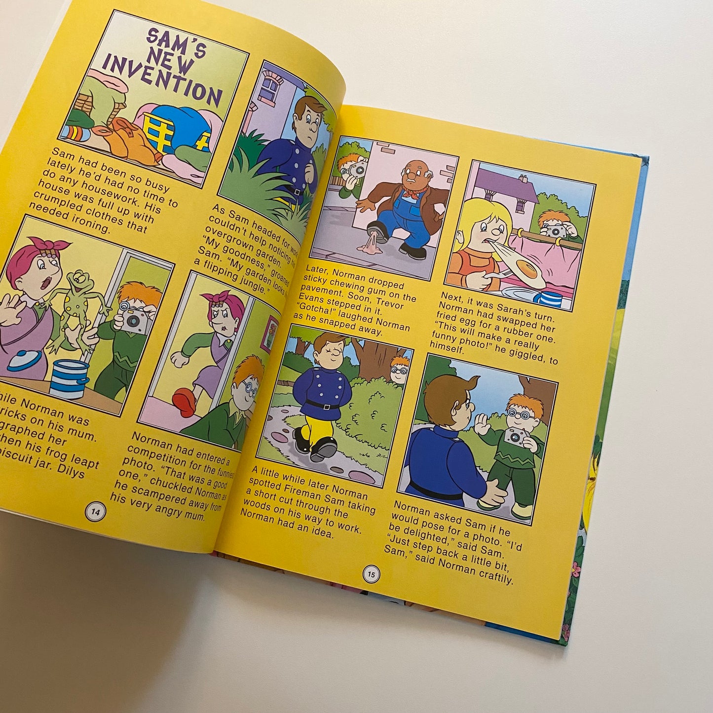 Vintage 1999 fireman Sam a4 annual book ( has a few light pencil drawing)