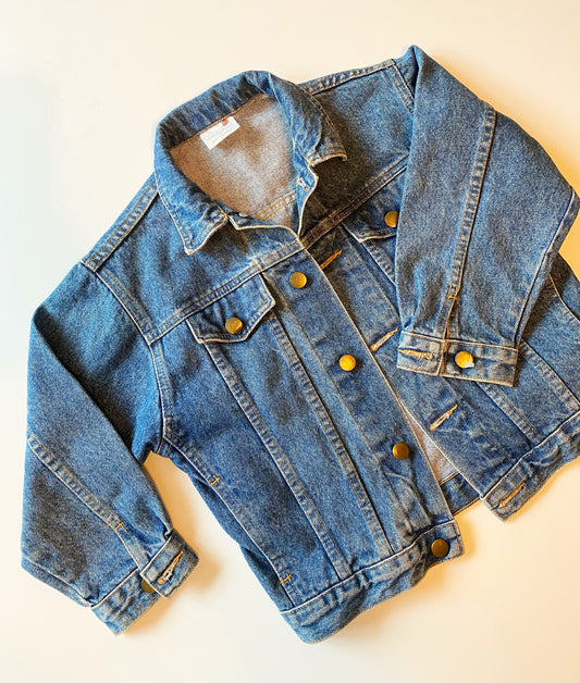 The perfect vintage ladybird blue wash denim jacket / age 6-7 years. Unisex cute on boys and girls