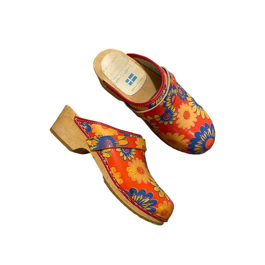 80s vintage leather block colour wooden clogs with flower design size 4