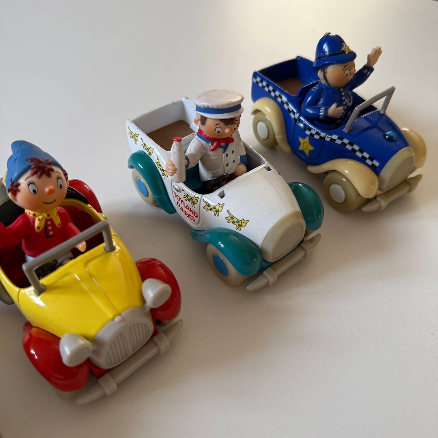 Noddy in Toyland car figures x 4