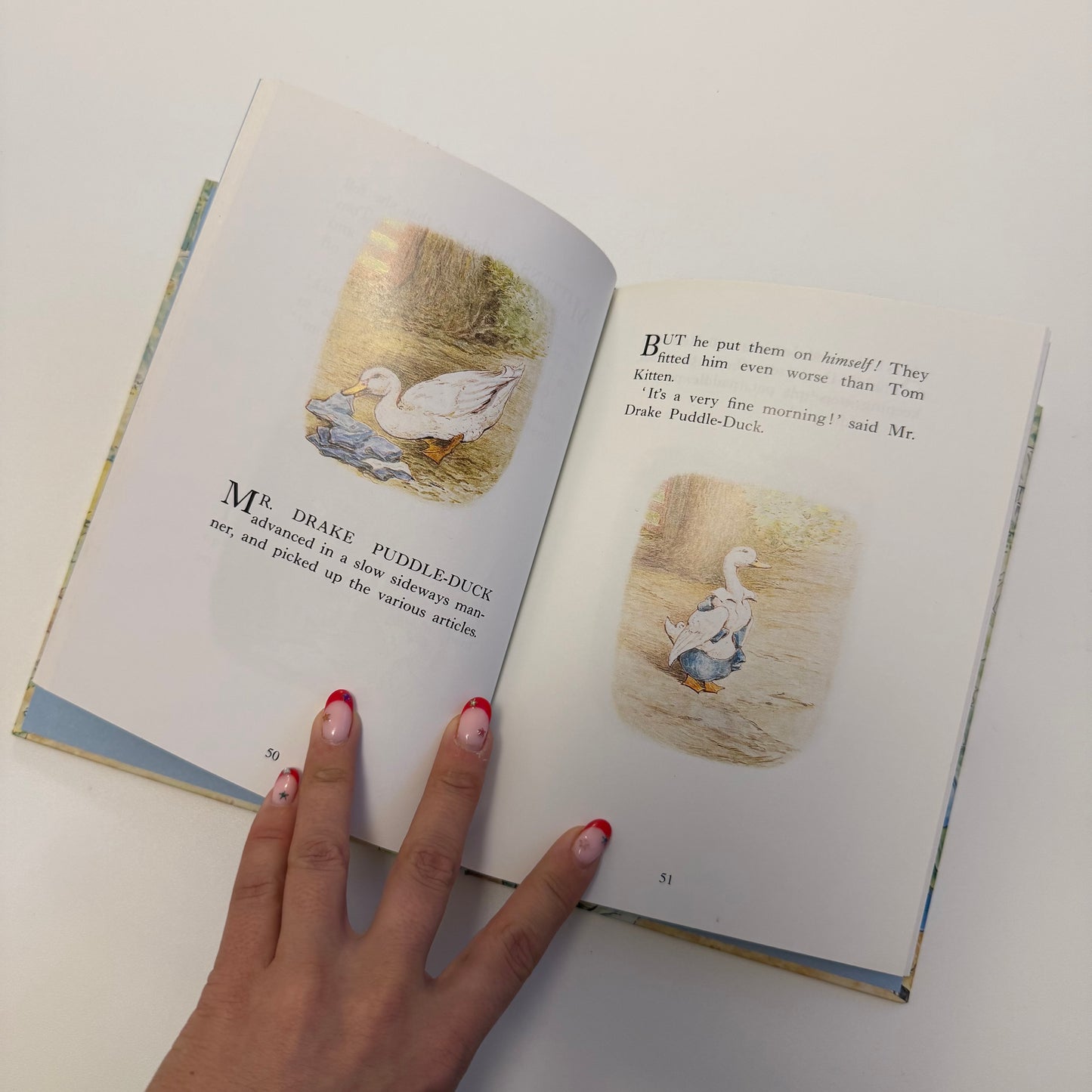 Vintage 2000s Peter rabbit treasury book.