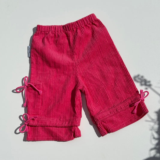Vintage ‘Zie zoo’ bright pink corduroy trousers. Size 3-6 months.