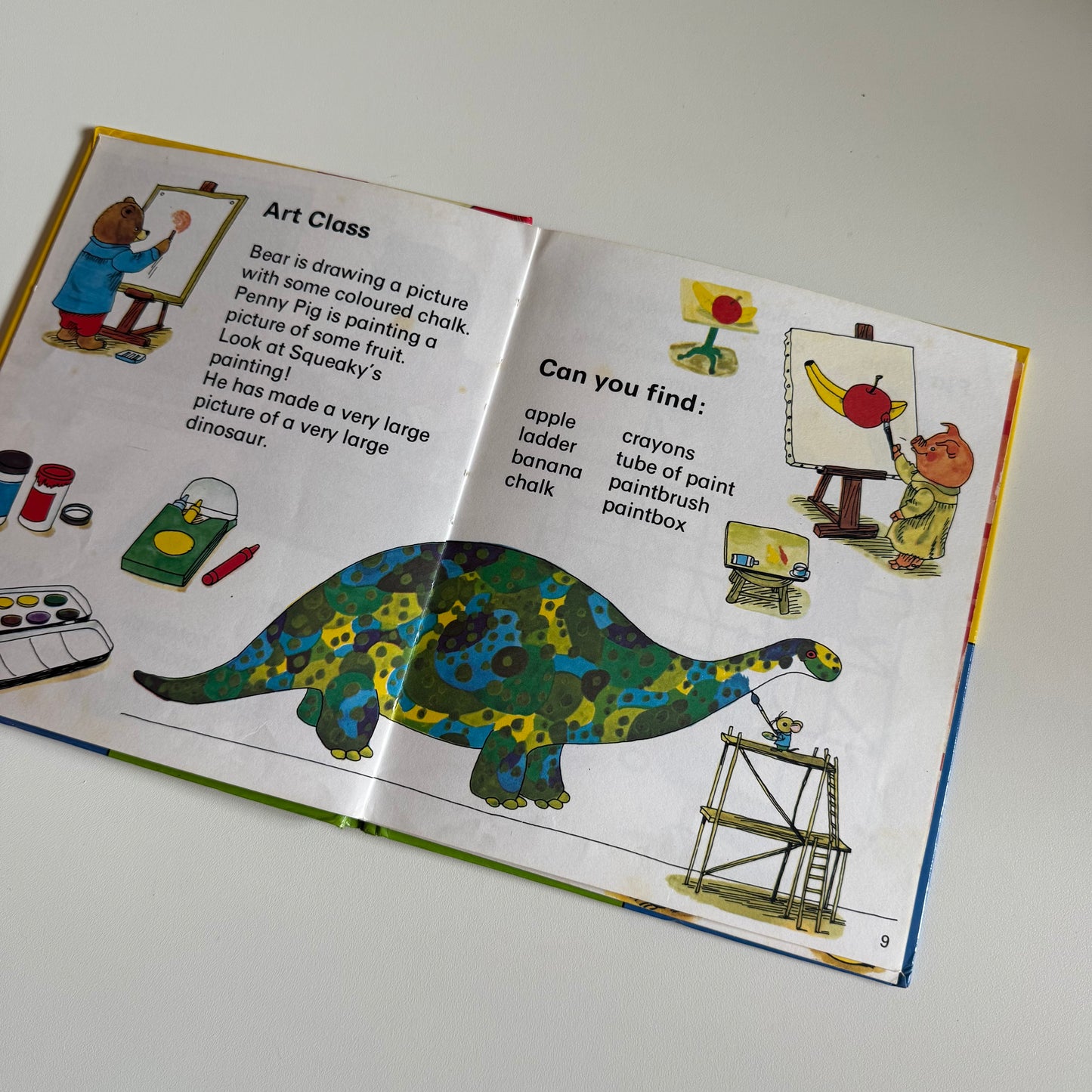 Vintage 1986 Richard scarry book.