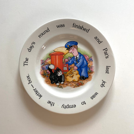 Vintage 1984 ceramic postman Pat plate. Medium size