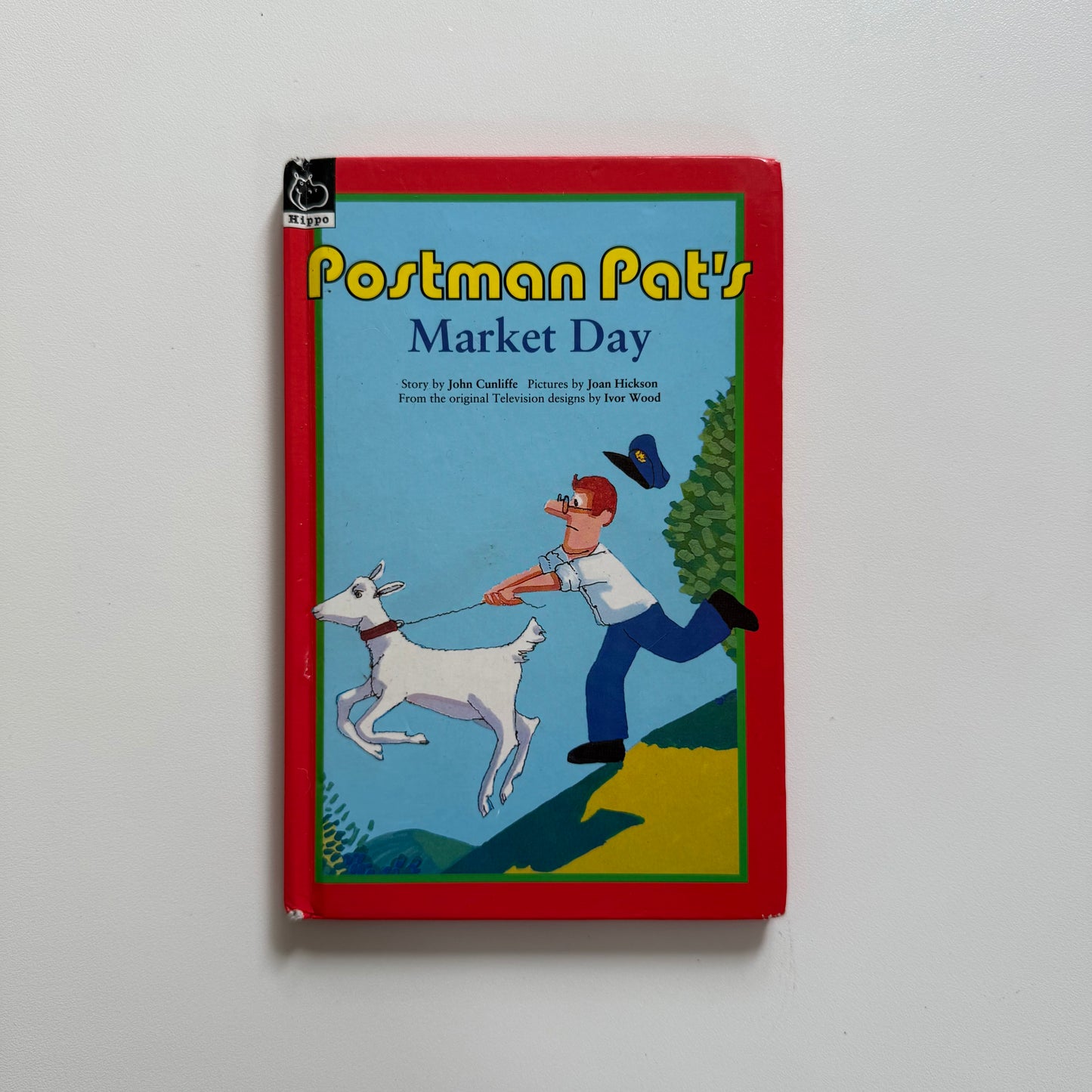 Vintage 1993 postman Pat book