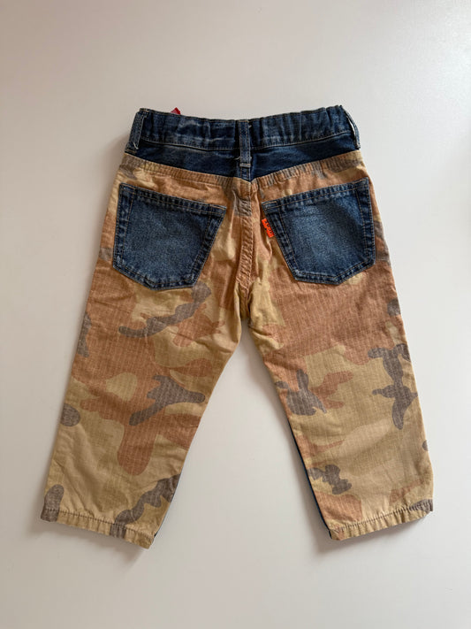 Vintage camo print denim jeans. Size approx 2 years