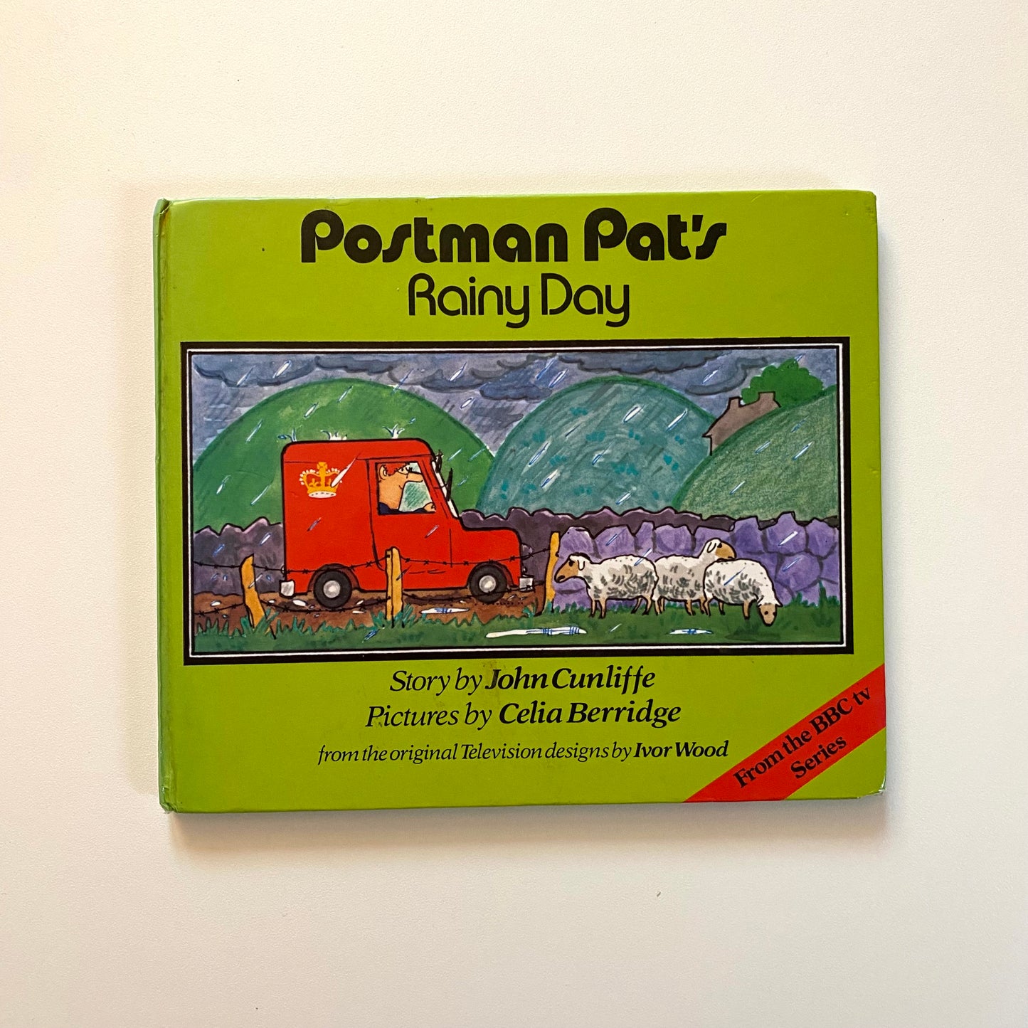 Vintage 1982 postman Pat book
