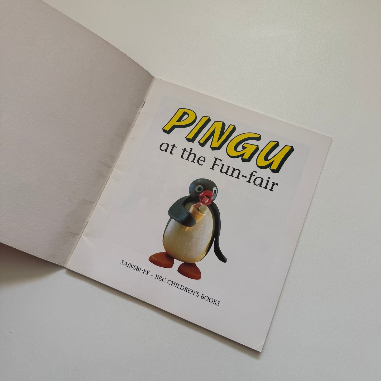 Vintage 1995 paper back pingu book