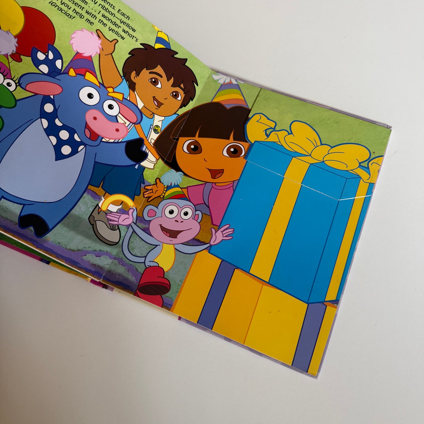Vintage 2009 Dora the explorer flap book.