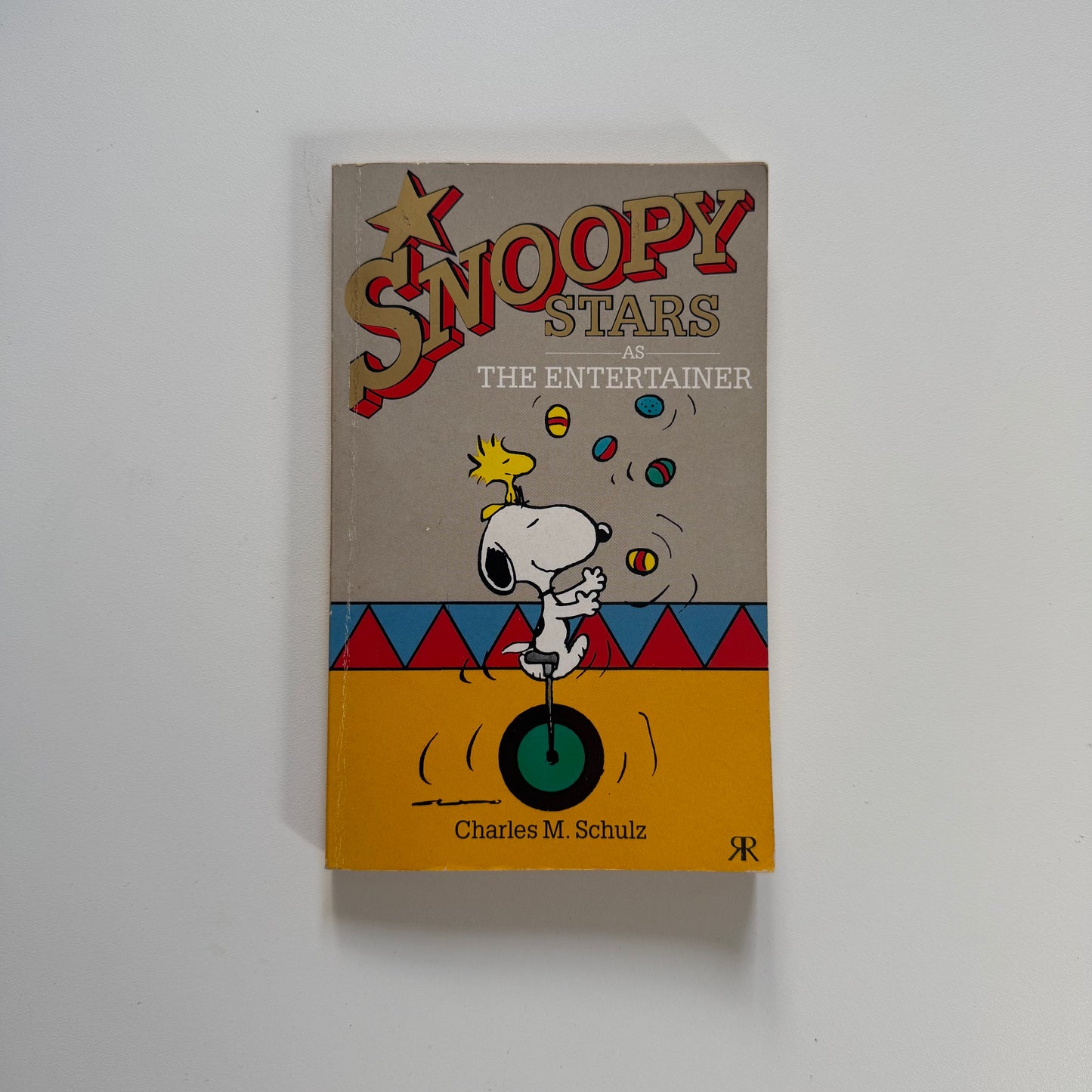 Vintage 1990 snoopy comic book