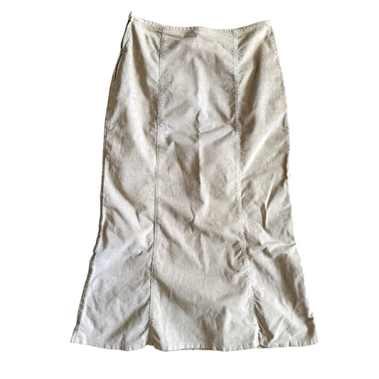 Vintage Benetton corduroy cream mid length skirt. Size 8.
