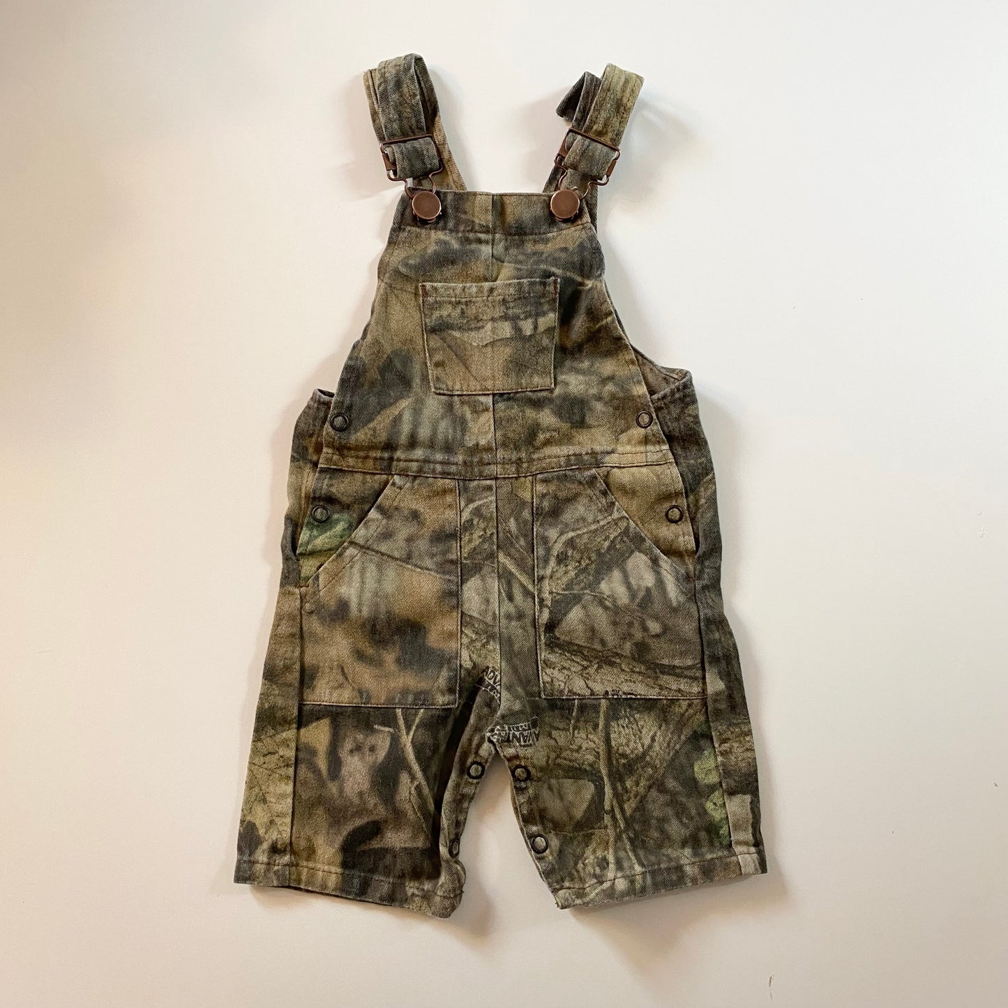 Vintage camouflage baby dungarees. Approx 3 months