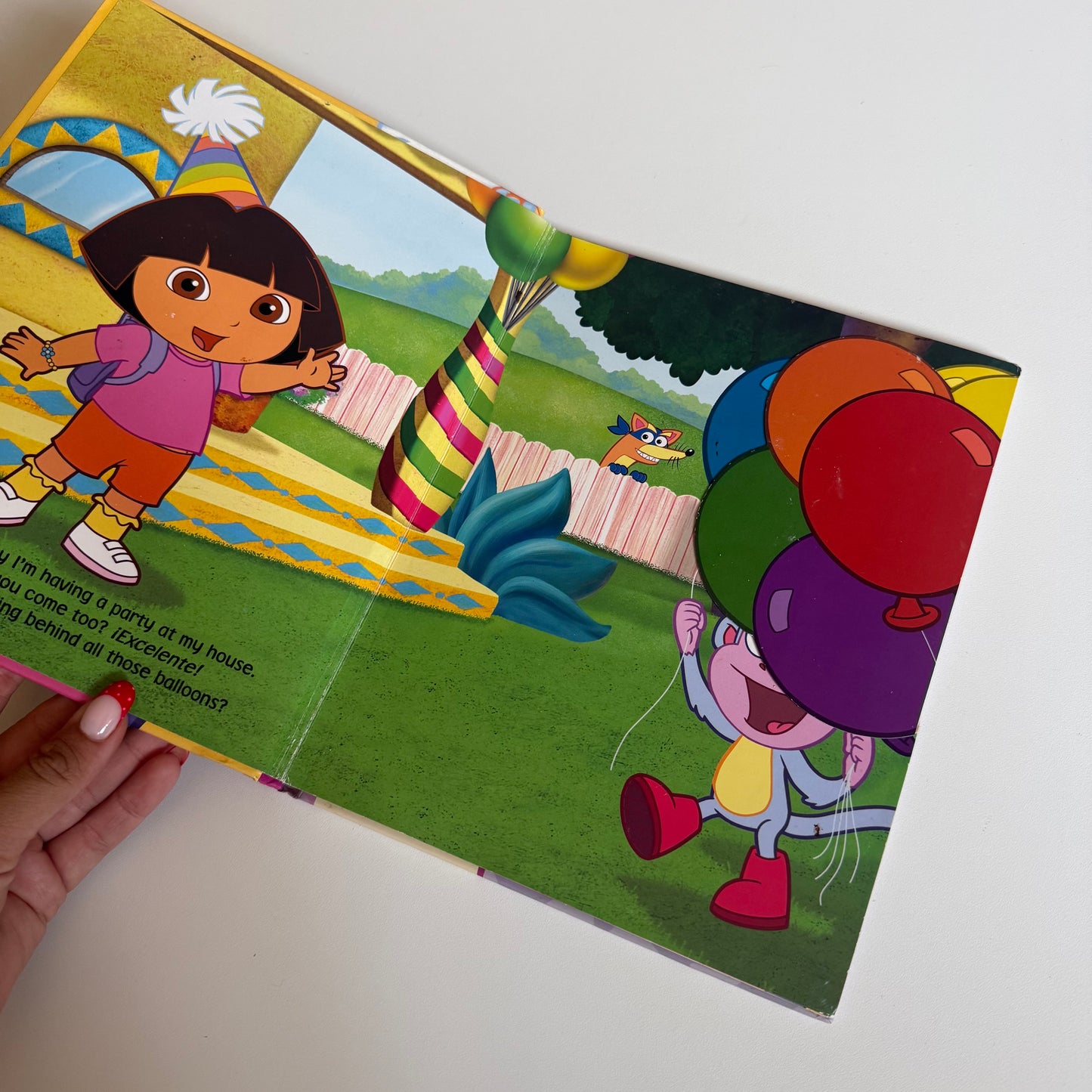 Vintage 2009 Dora the explorer flap book.