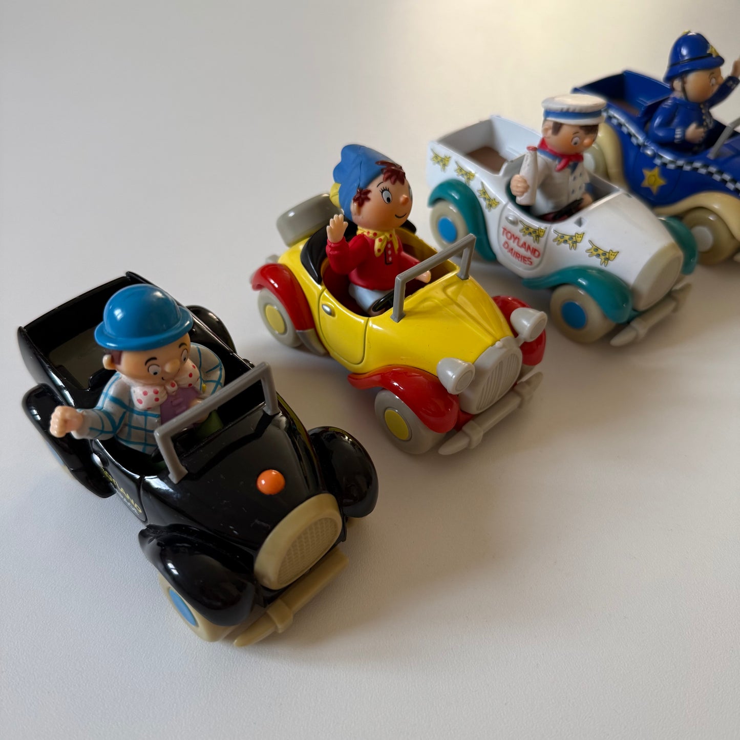 Noddy in Toyland car figures x 4