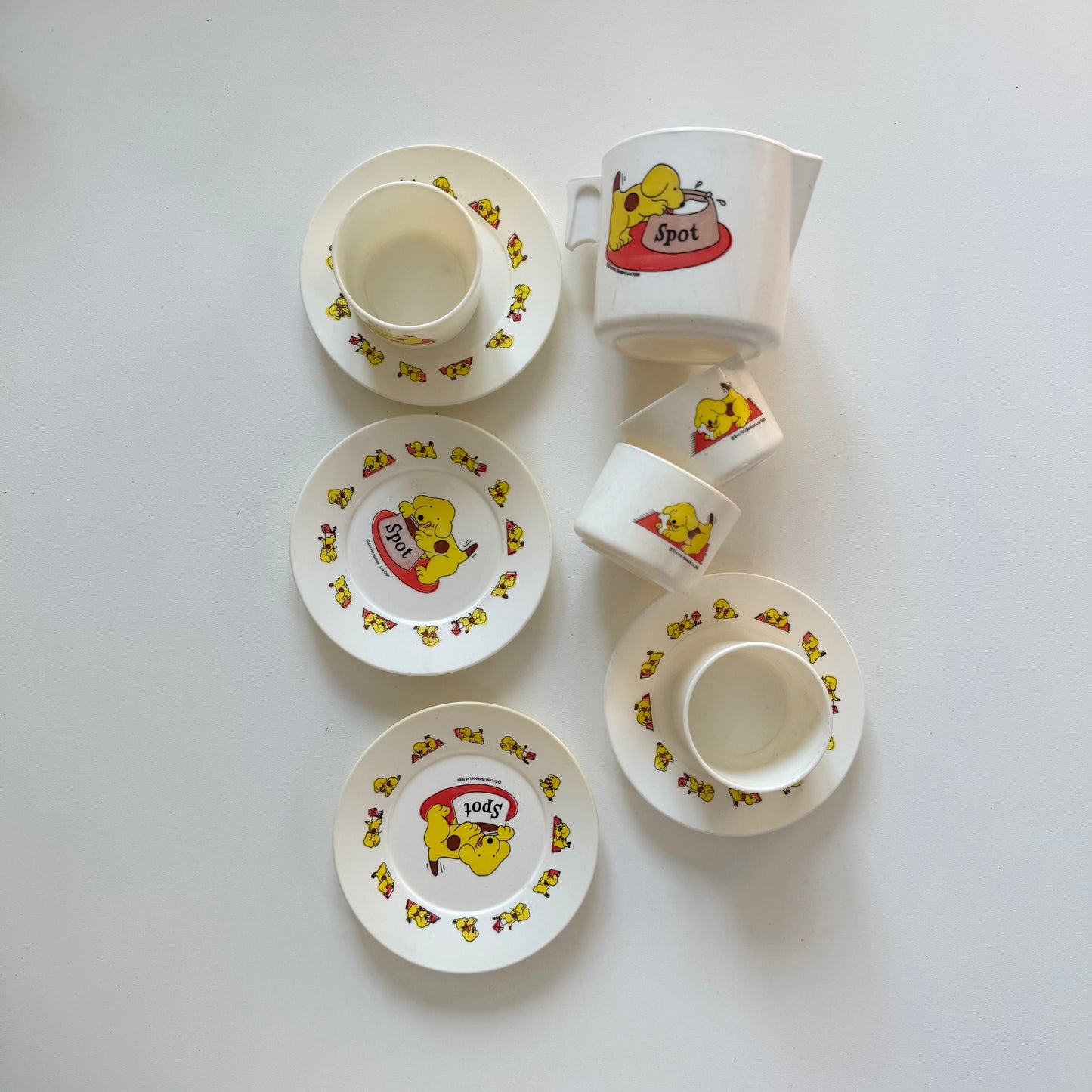 Vintage 1986 spot the dog plastic teaset.