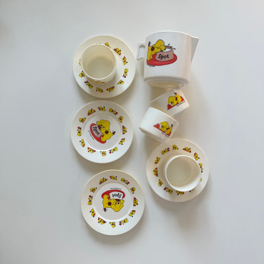 Vintage 1986 spot the dog plastic teaset.