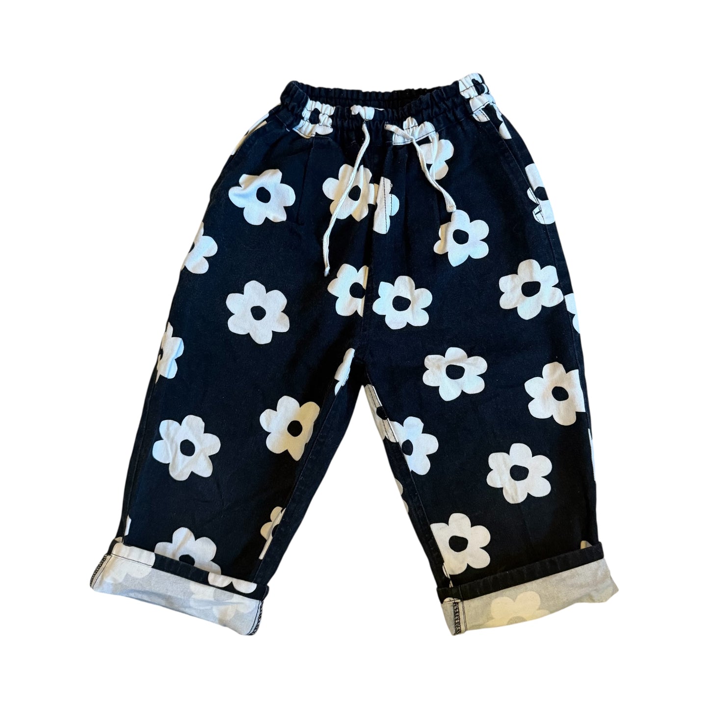 Flower block Japanese printed black & white trousers. Size 4-5 years