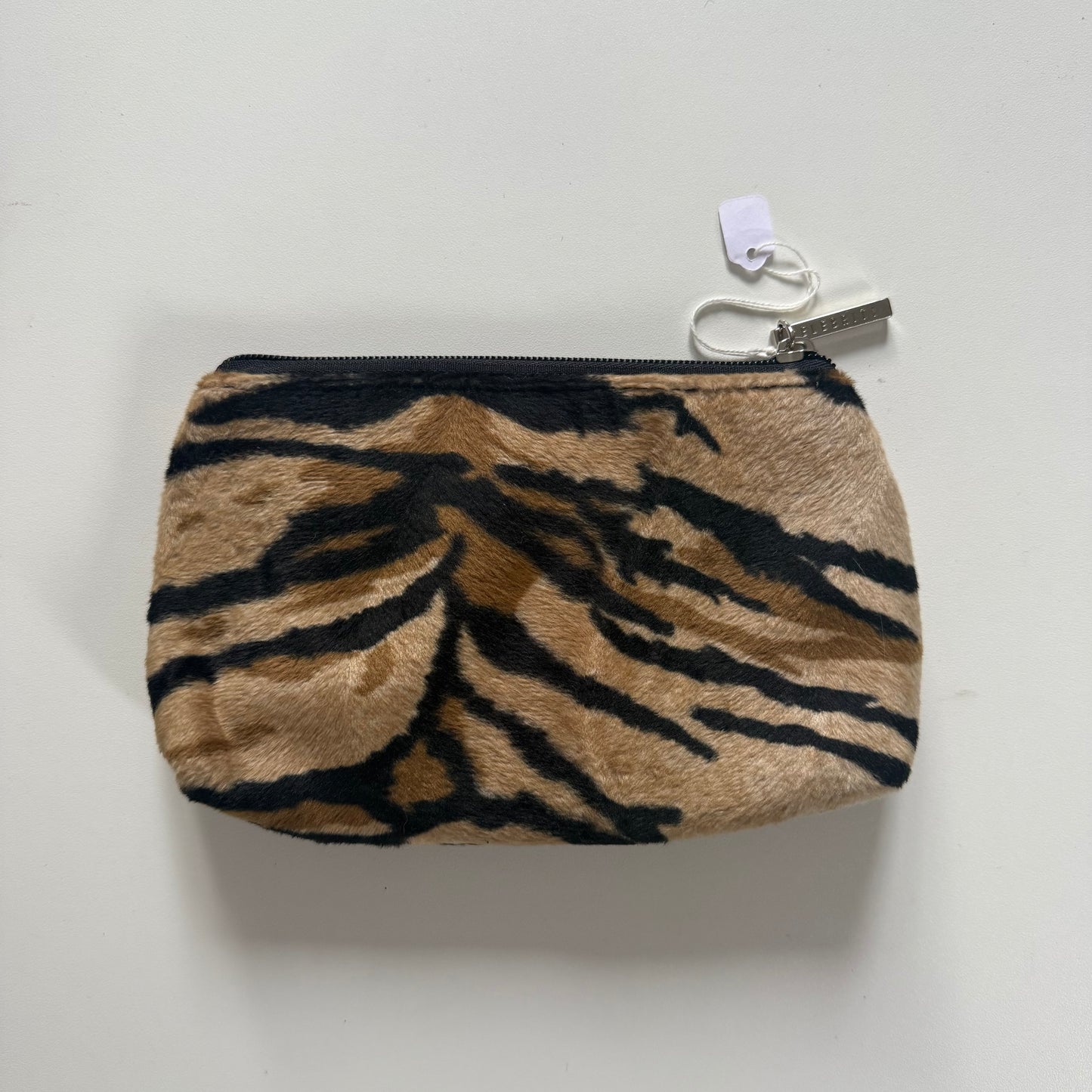 Vintage y2k faux fur zip up purse