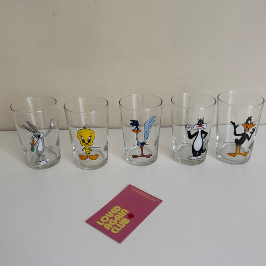 Vintage looney tunes set of 5 glasses.