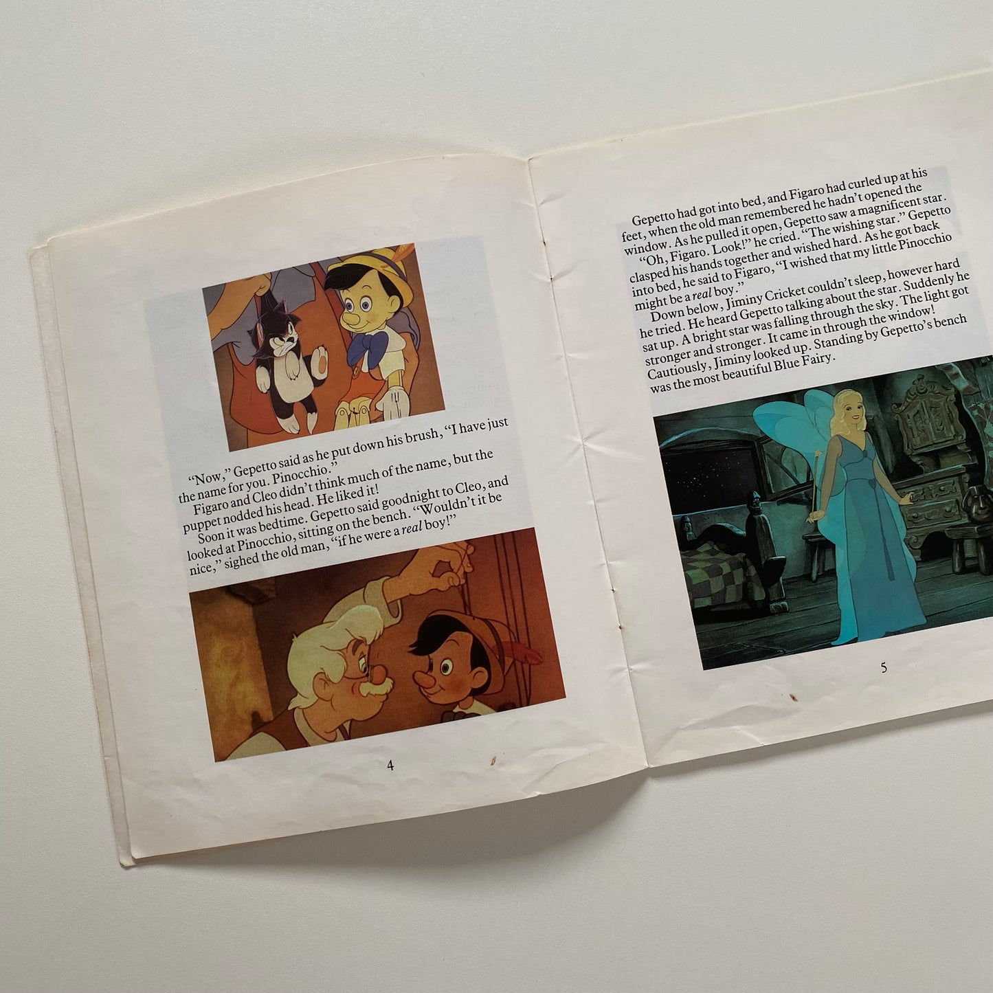 Vintage 1986 Disney Pinocchio paperback book