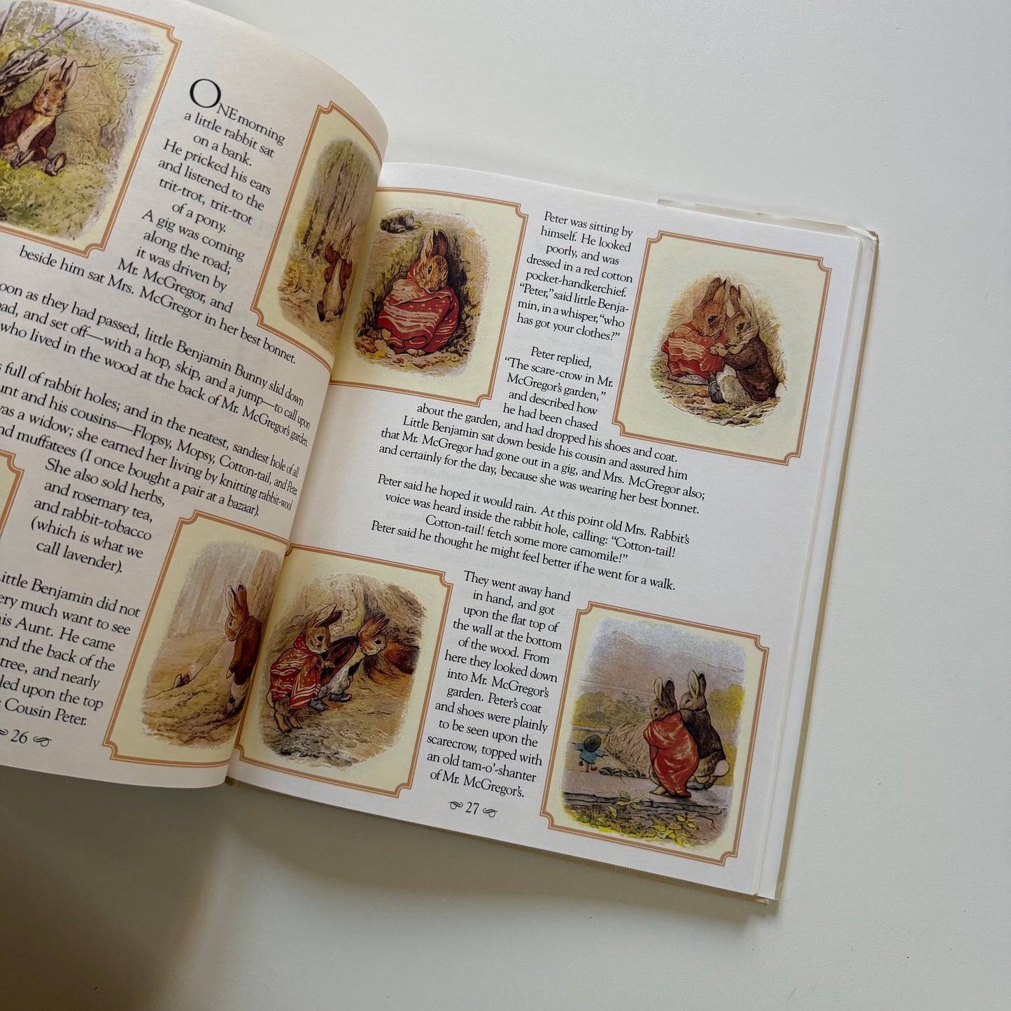 Vintage 1997 Beatrice potter a4 treasury book.
