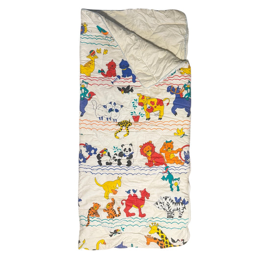 Vintage child’s sleeping bag/ nap sack. 26’ x 56’ (66 x 142cm)