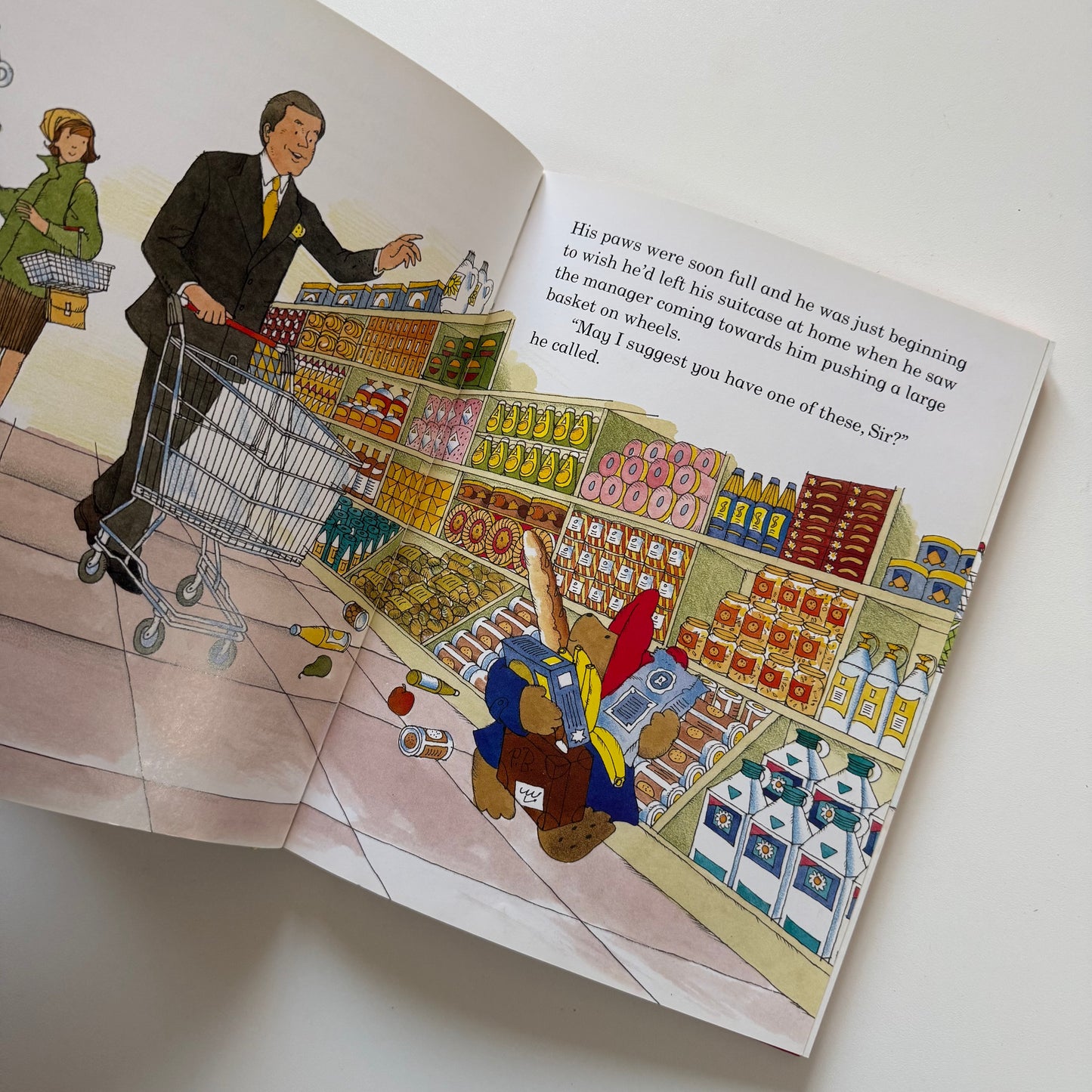 Vintage 1992 Paddington treasury book