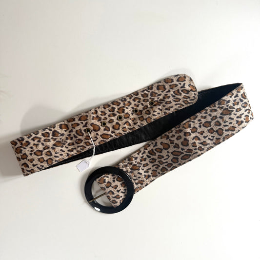 Vintage topshop faux fur leopard print waist belt.