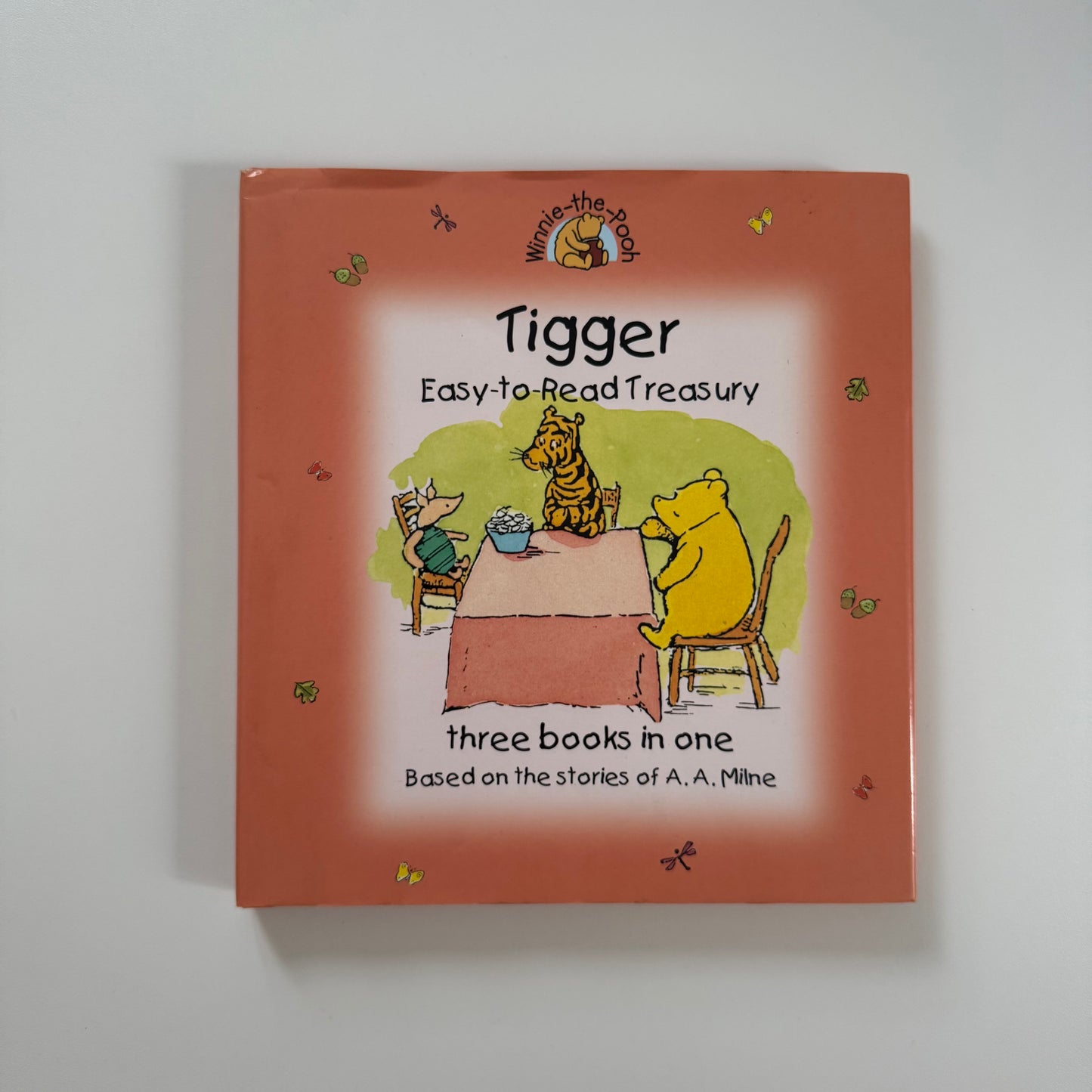 Vintage 2001 tigger book.