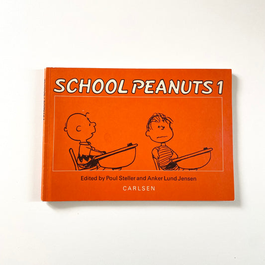 Vintage peanuts / snoopy comic book