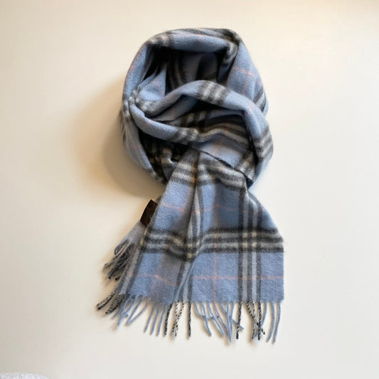 Novacheck cashmere scarf in baby blue