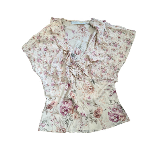Vintage ‘kaliko’ 100% silk floral short sleeved blouse/ top. Size 12-14 imo