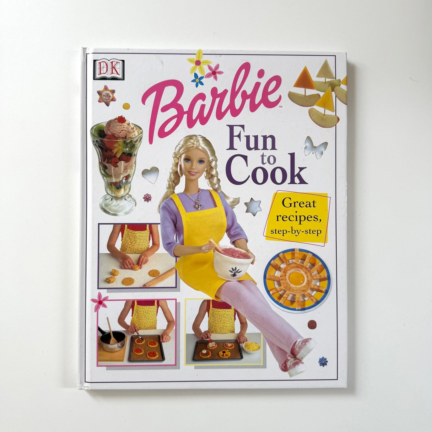 Vintage 2001 Barbie cook book