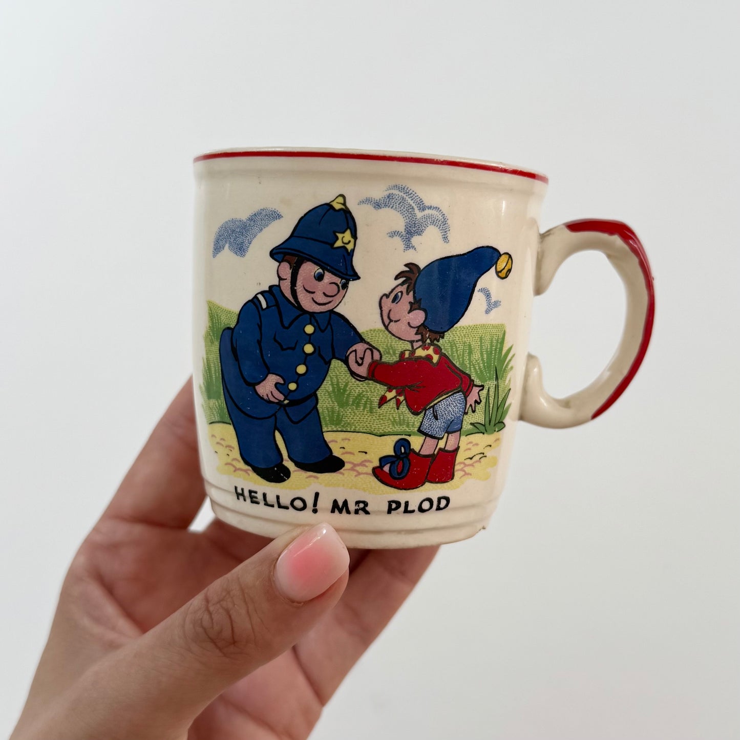 Vintage small noddy ceramic mug